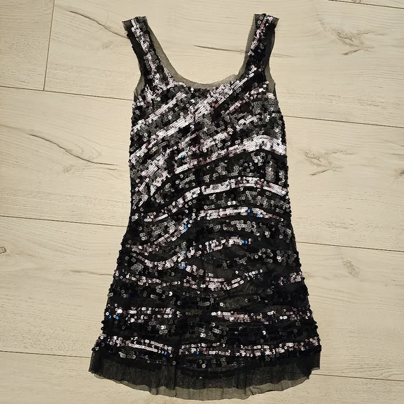 Sequin Mesh Tank Top - small - Picture 3 of 3
